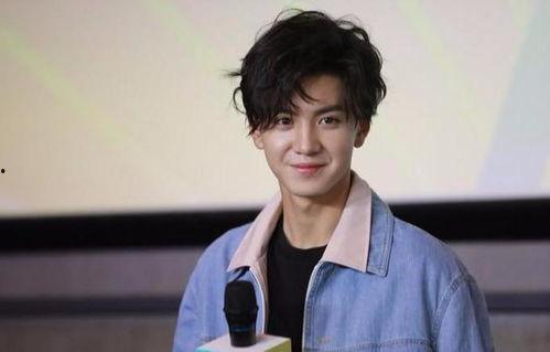 陈哲远爆料沈月了吗视频,视频曝光背后真相 第2张 陈哲远爆料沈月了吗视频,视频曝光背后真相 第2张