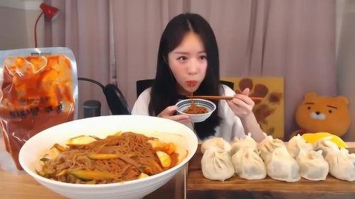 娱乐吃瓜酱吃面条视频,趣味横生瞬间引网友热议 第2张 娱乐吃瓜酱吃面条视频,趣味横生瞬间引网友热议 第2张